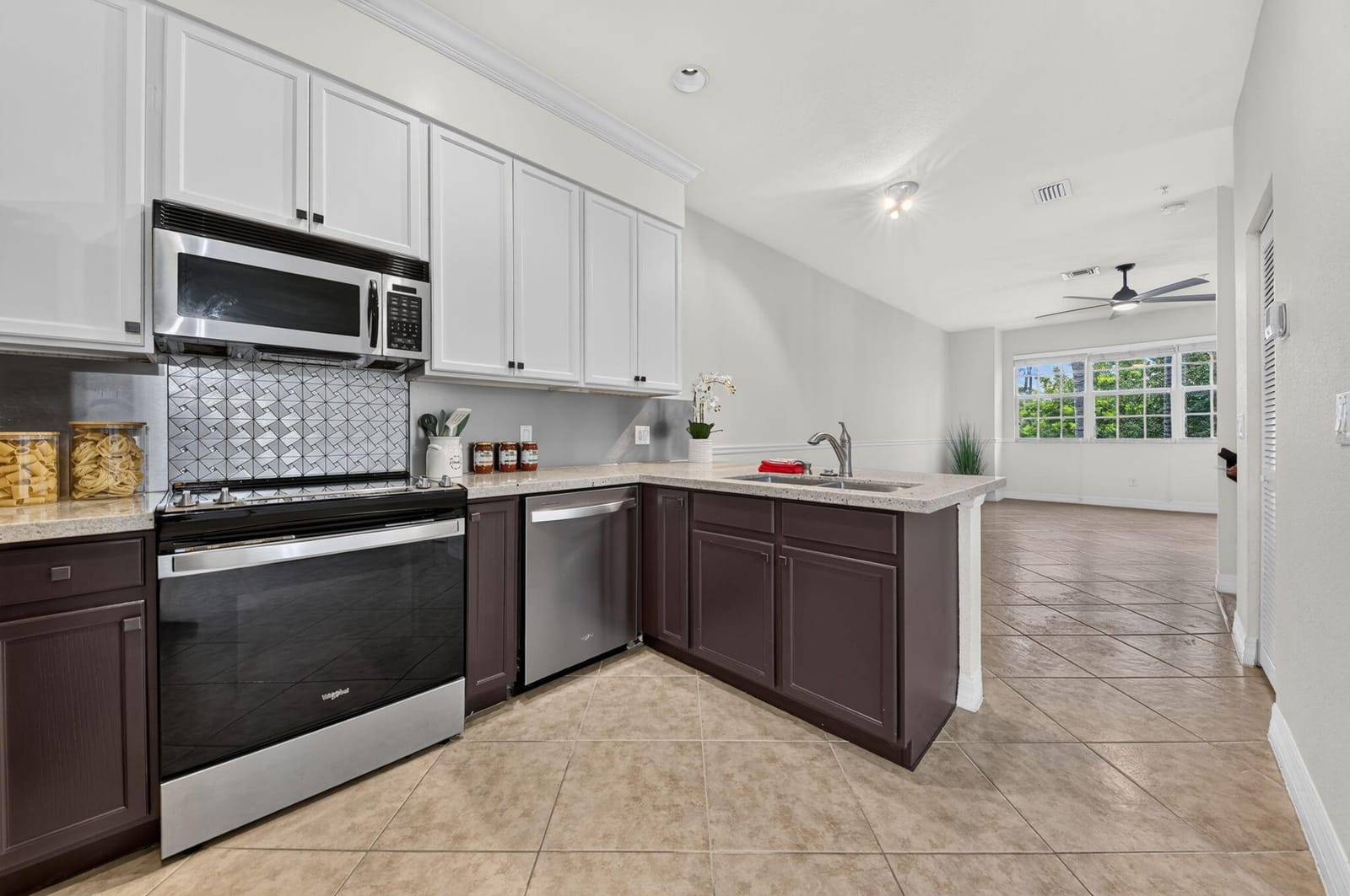 290 NE 5TH Avenue 4 — photo 5
