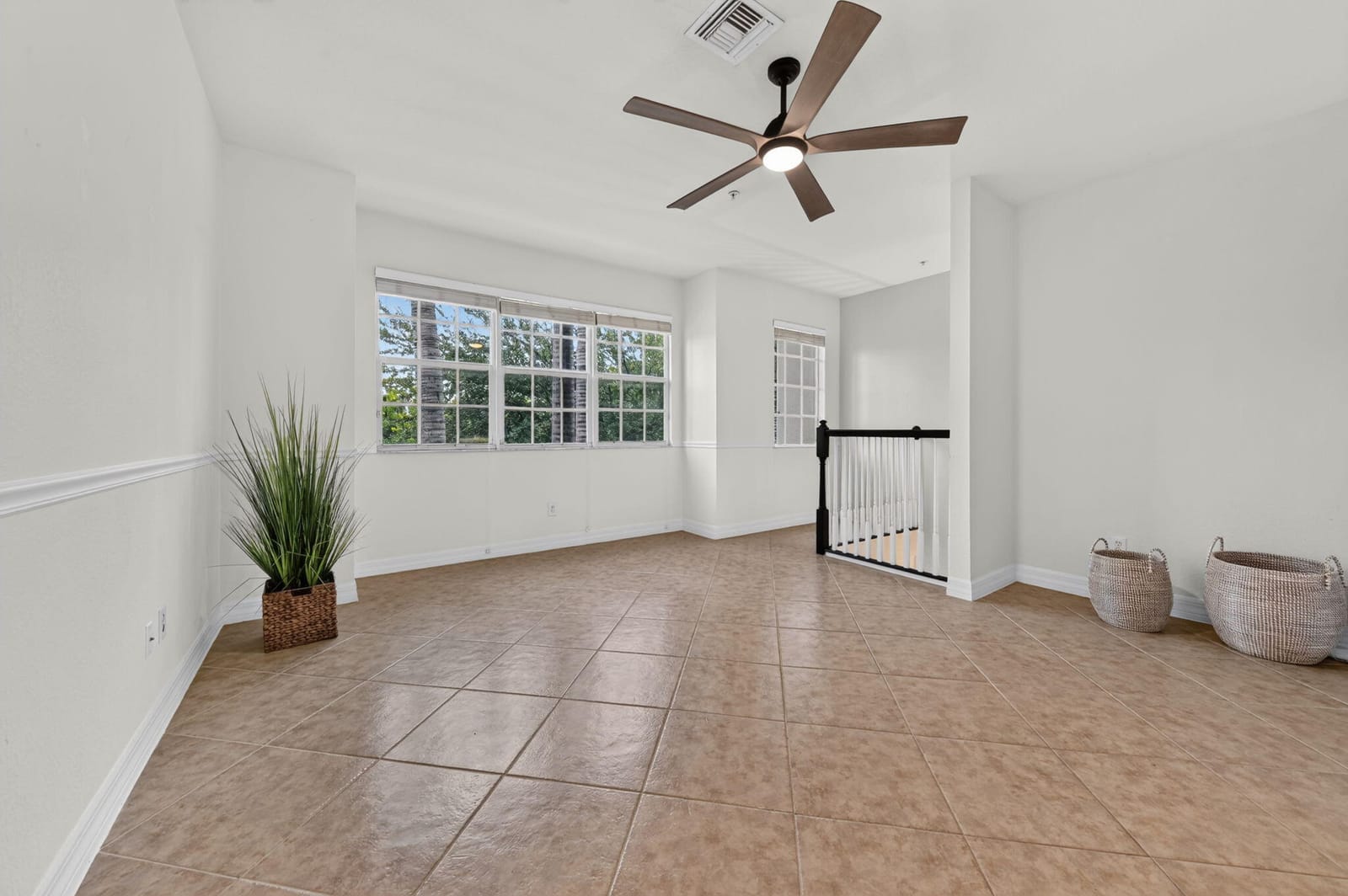 290 NE 5TH Avenue 4 — photo 7