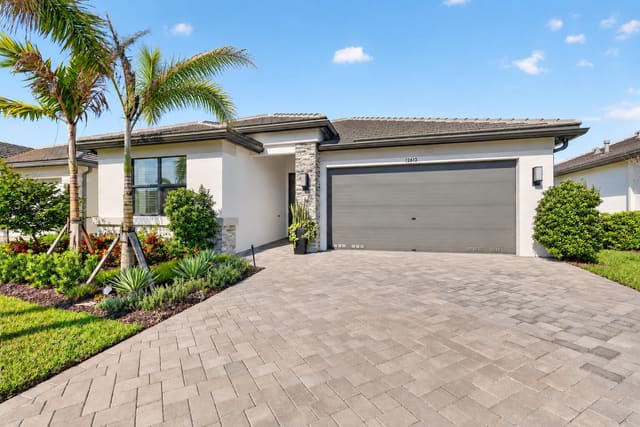 12612 SW Manatee Marsh Terrace, Port St. Lucie, FL 34987