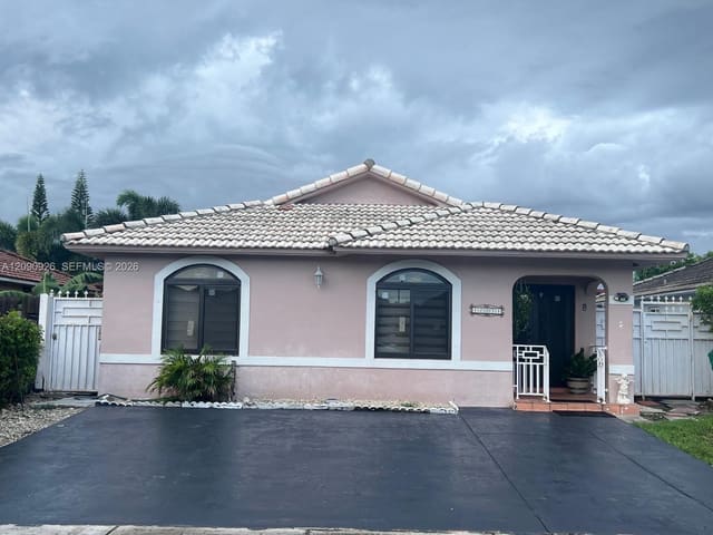 10071 NW 127 Terrace, Hialeah Gardens, FL 33018