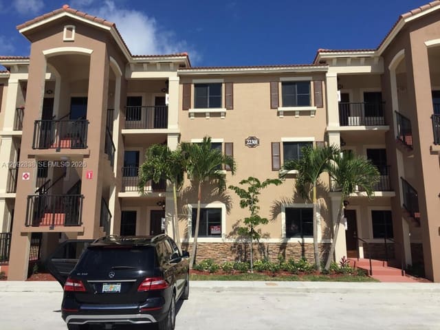 22301 SW 88 Place 302-3, Cutler Bay, FL 33190
