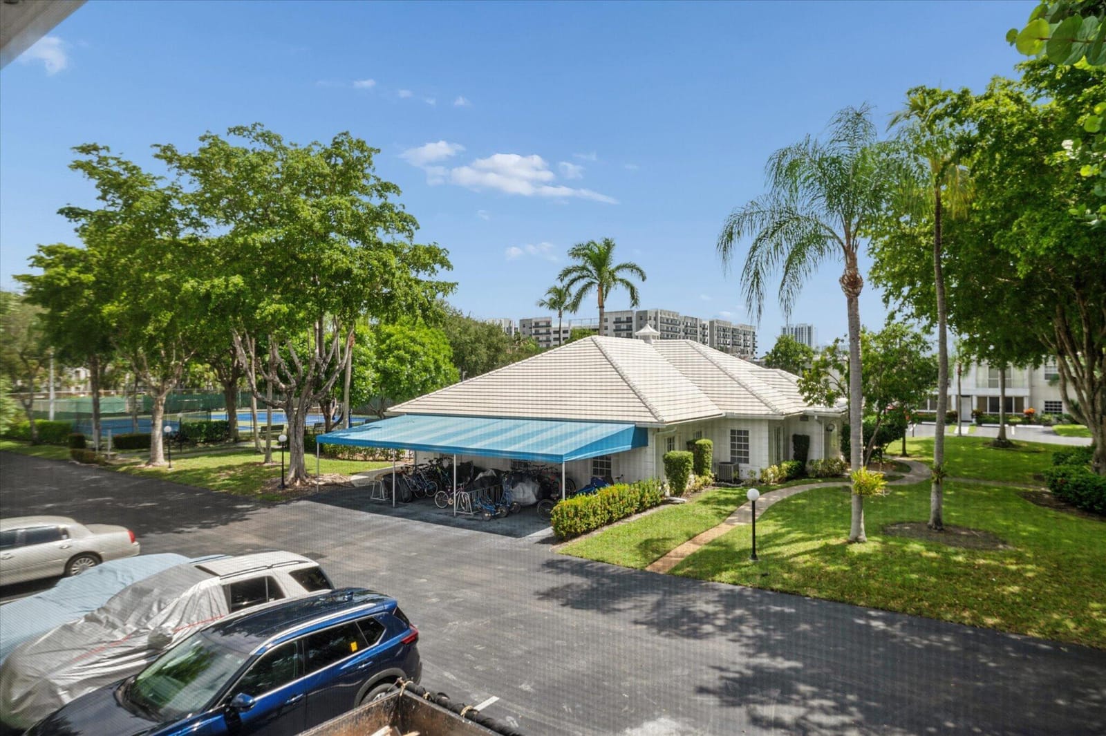6431 Bay Club Drive 3 — photo 12