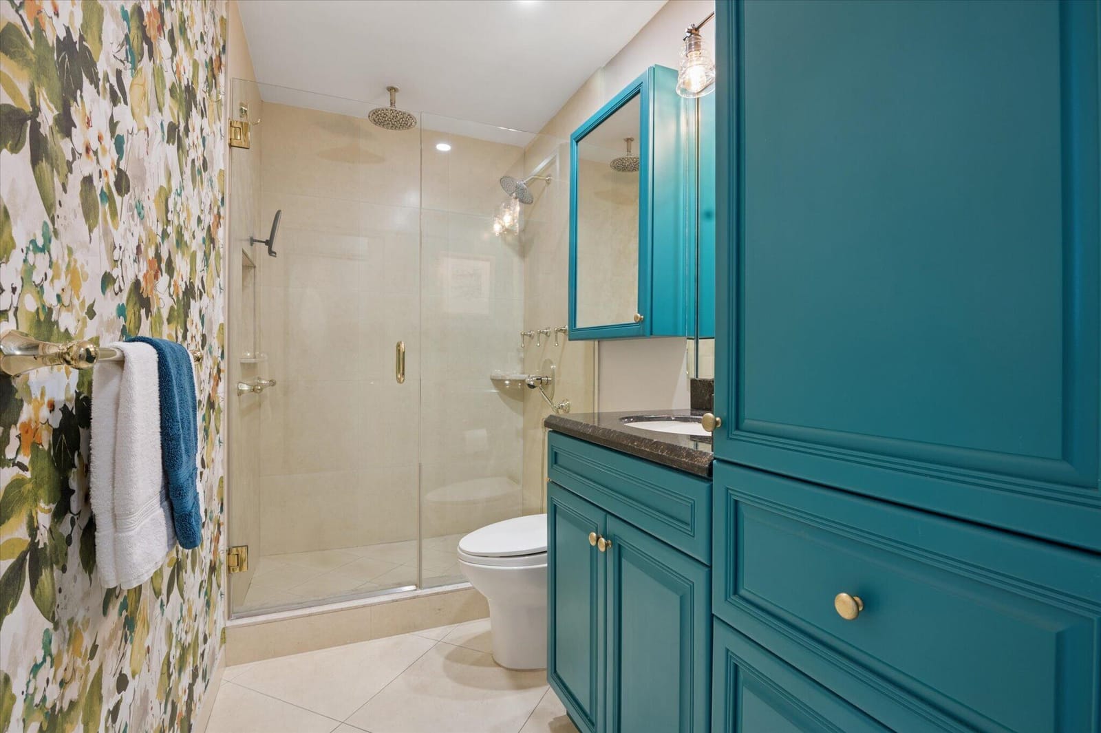 6431 Bay Club Drive 3 — photo 4
