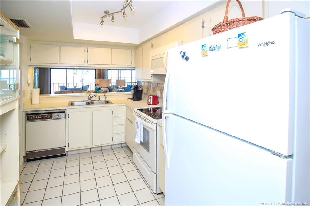 4620 NE Sandpebble Trace 403, Stuart, FL 34996 photo 13