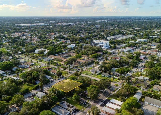 426 NW 14th Avenue 1-8, Fort Lauderdale, FL 33311