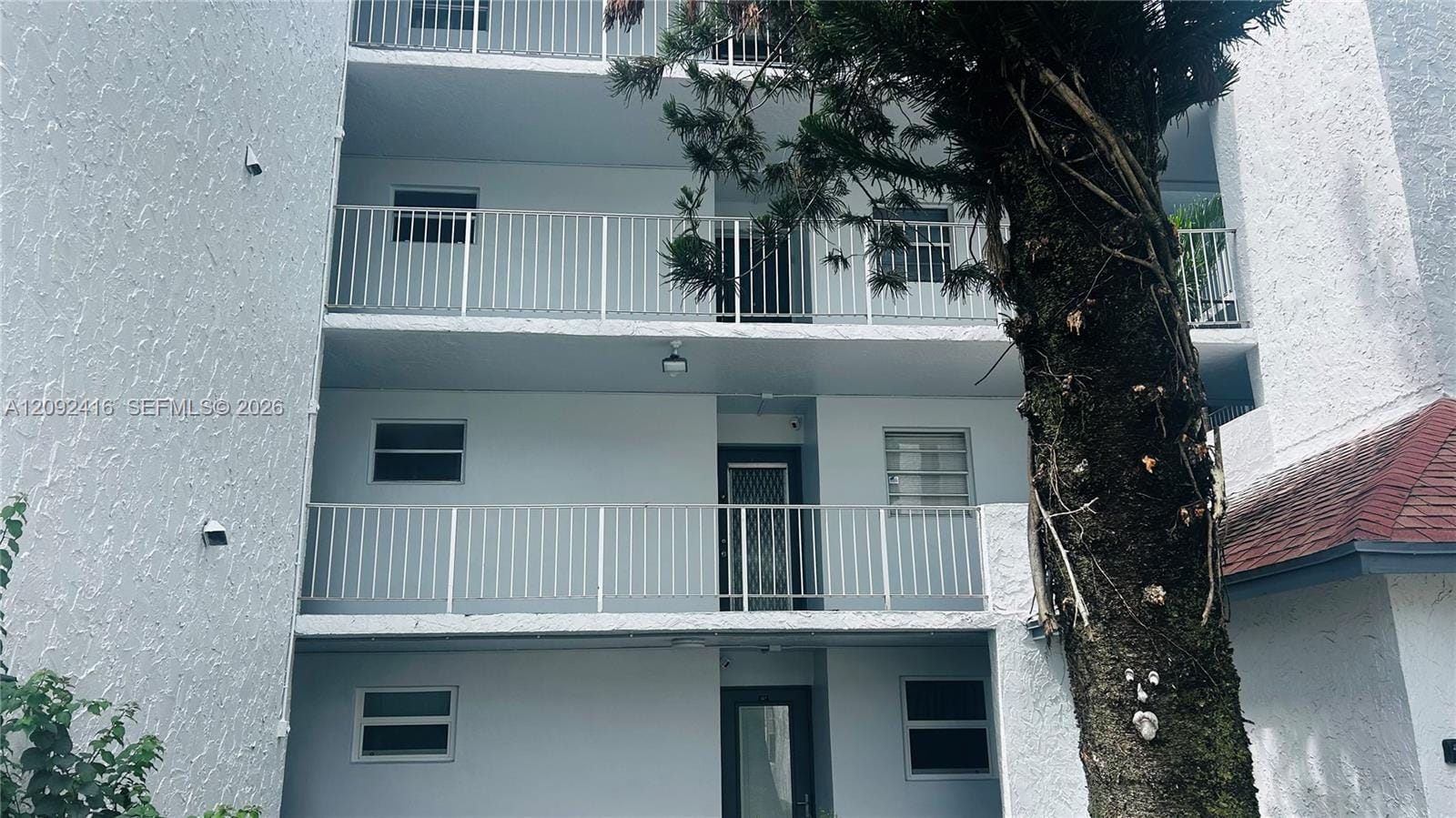 9410 Live Oak Place 207 — photo 2