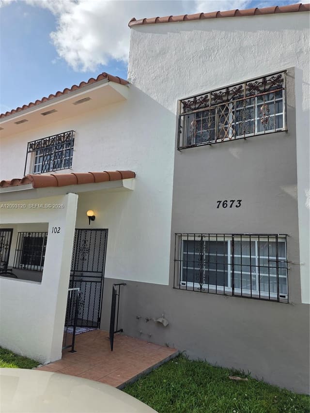 7673 W 29th Lane 102-47, Hialeah, FL 33018