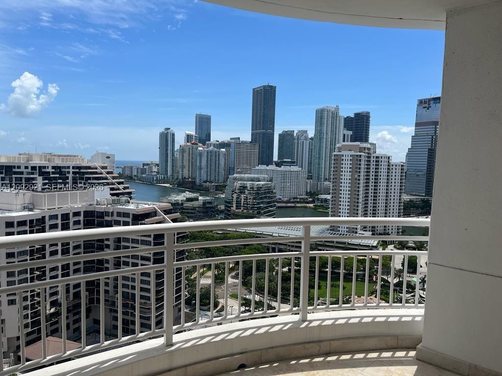 848 Brickell Key Drive 2303 — photo 2