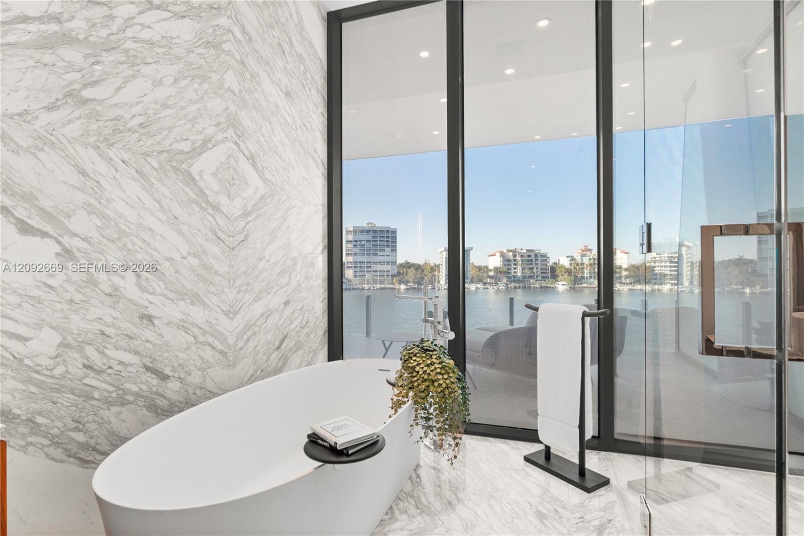5 Grove Isle S301 — photo 7