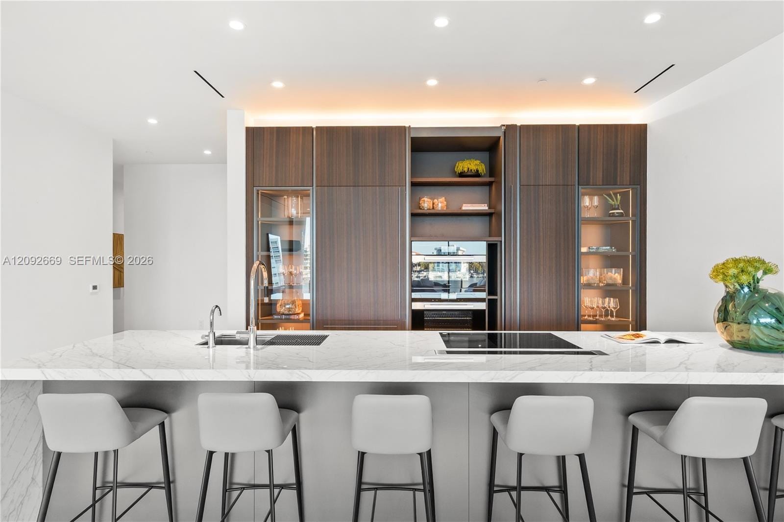 5 Grove Isle S301 — photo 9