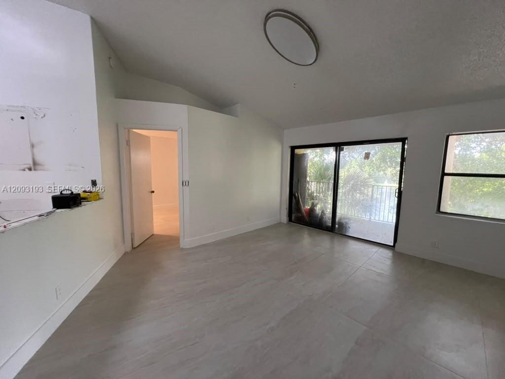 9999 Summerbreeze Drive 1018 — photo 3