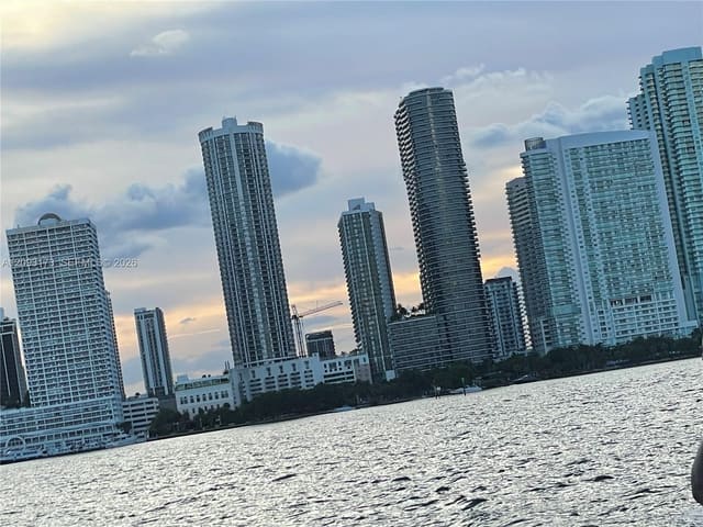 1750 N Bayshore Drive 2810, Opera Tower, Miami, FL