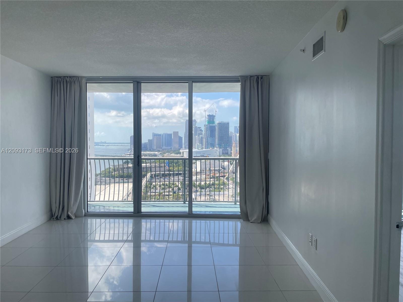1750 N Bayshore Drive 2810, Miami, FL 33132 photo 14