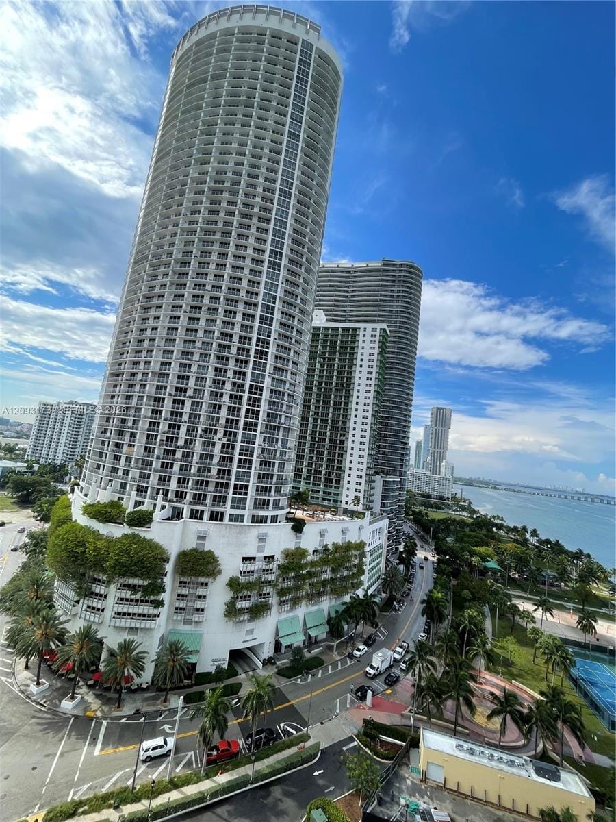 1750 N Bayshore Drive 2810, Miami, FL 33132 photo 7