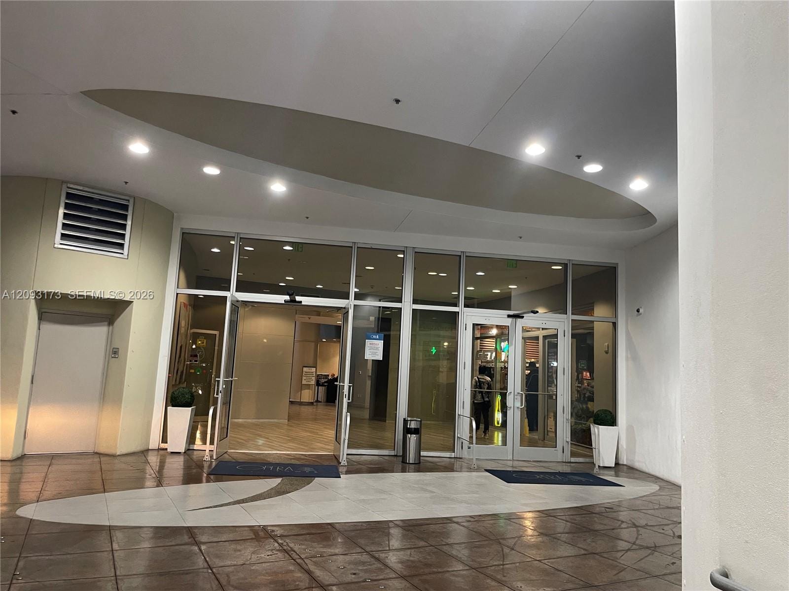1750 N Bayshore Drive 2810, Miami, FL 33132 photo 9