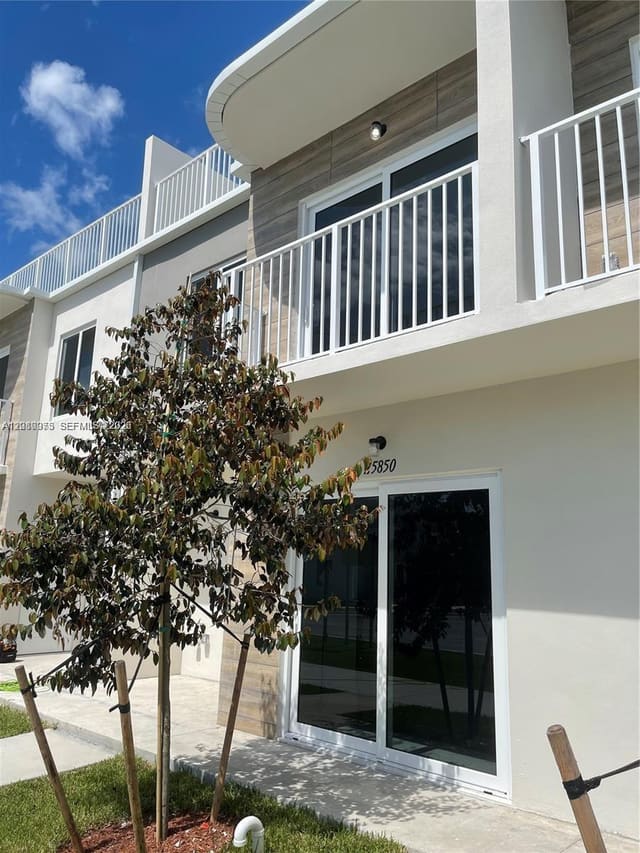25850 SW 144th Avenue, Homestead, FL 33032