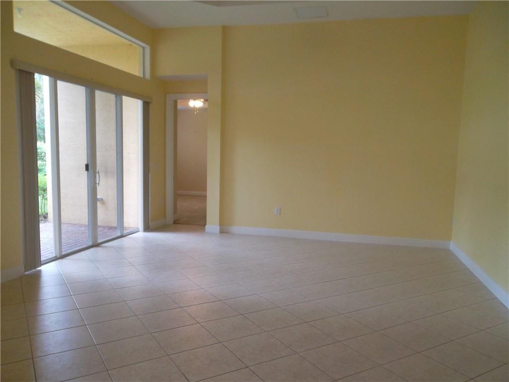5091 SW 173rd Avenue — photo 3