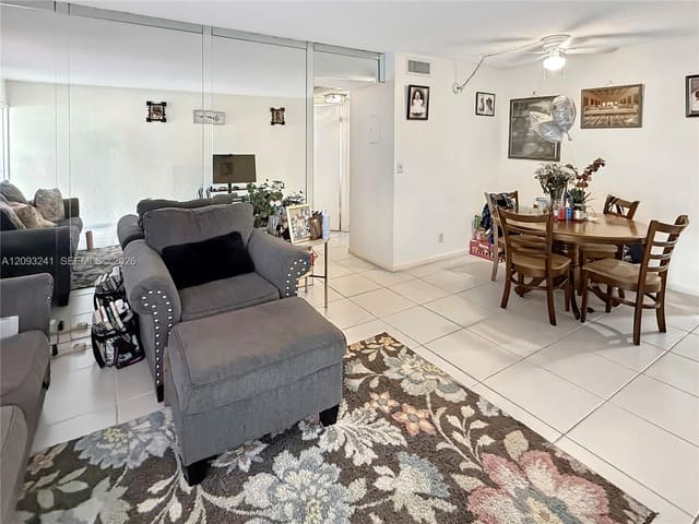 10184 Twin Lakes Drive 13-D, Coral Springs, FL 33071