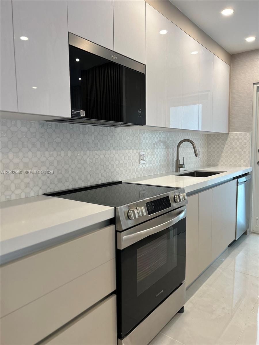 2430 NE 135th Street 201, North Miami, FL 33181 photo 5