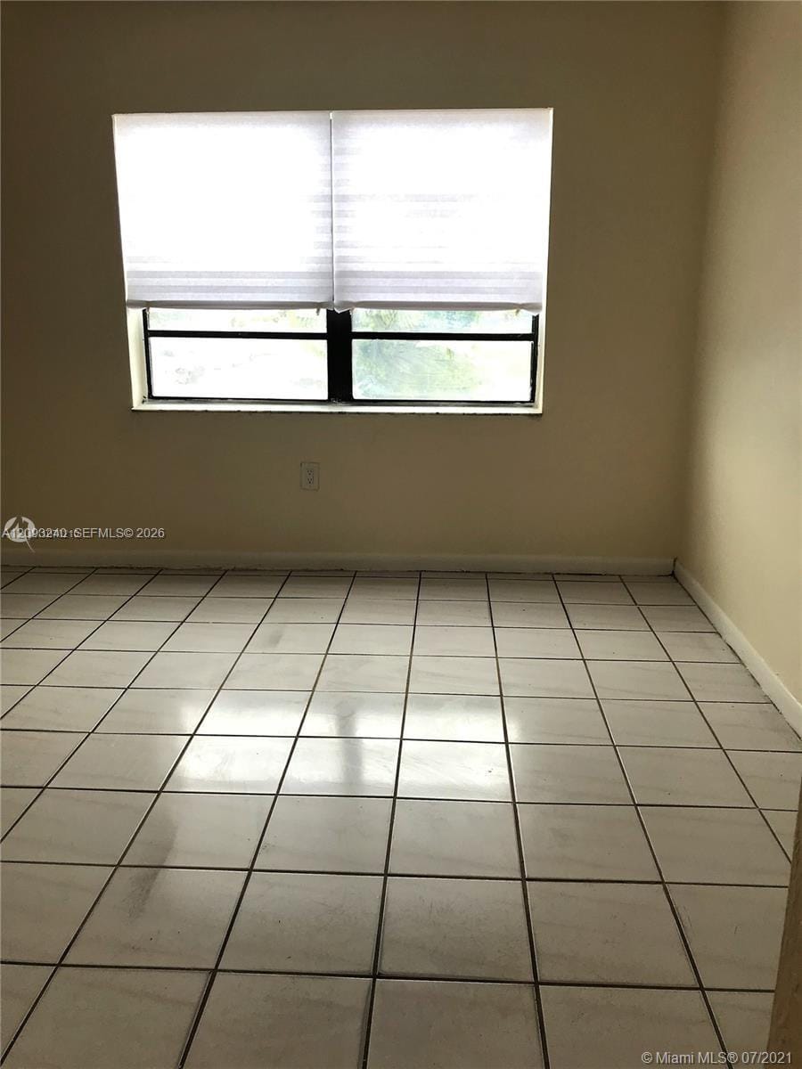 1325 W 68th Street 221, Hialeah, FL 33014 photo 14