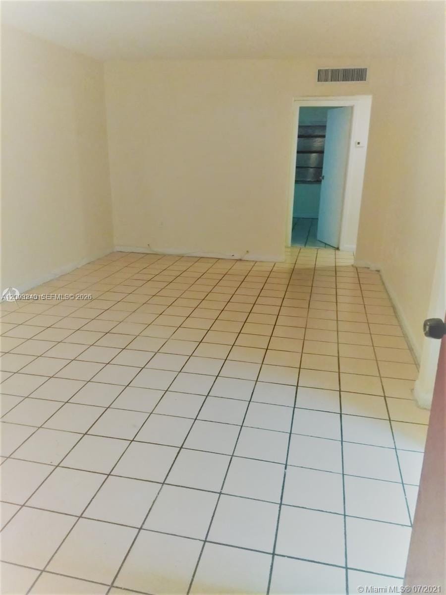 1325 W 68th Street 221 — photo 3