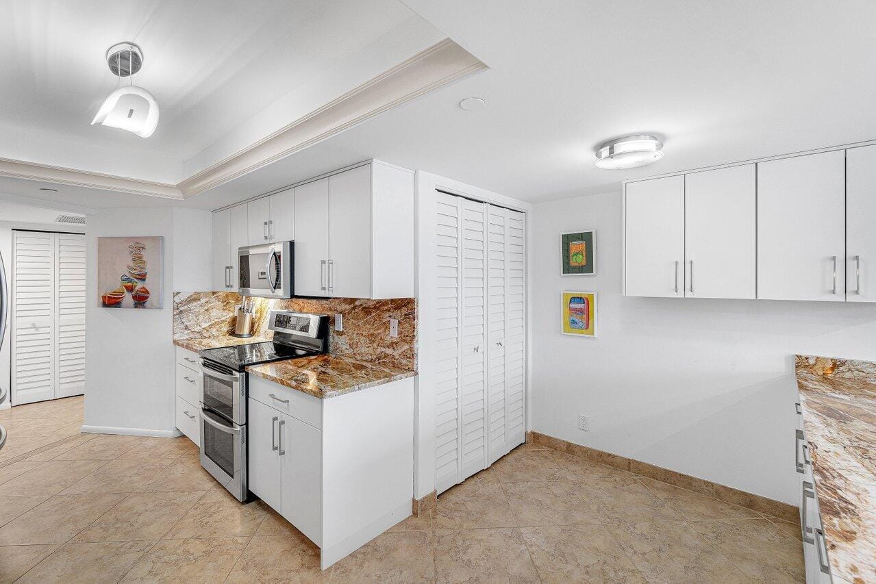 4001 N OCEAN Boulevard 306 — photo 8