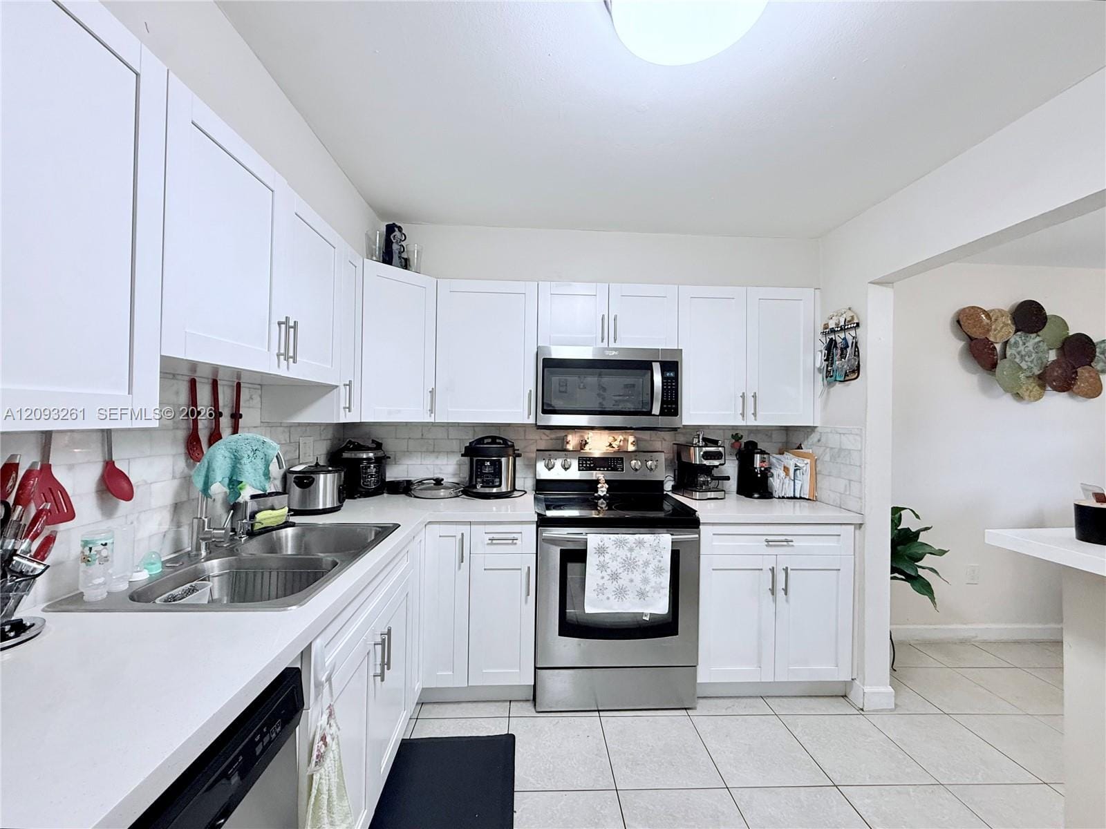 1284 W 44th Place 1