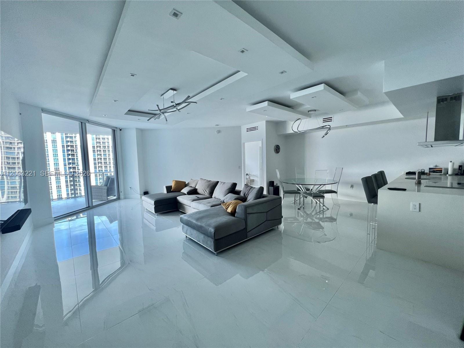 17301 Biscayne Boulevard 1707, North Miami Beach, FL 33160 photo 19