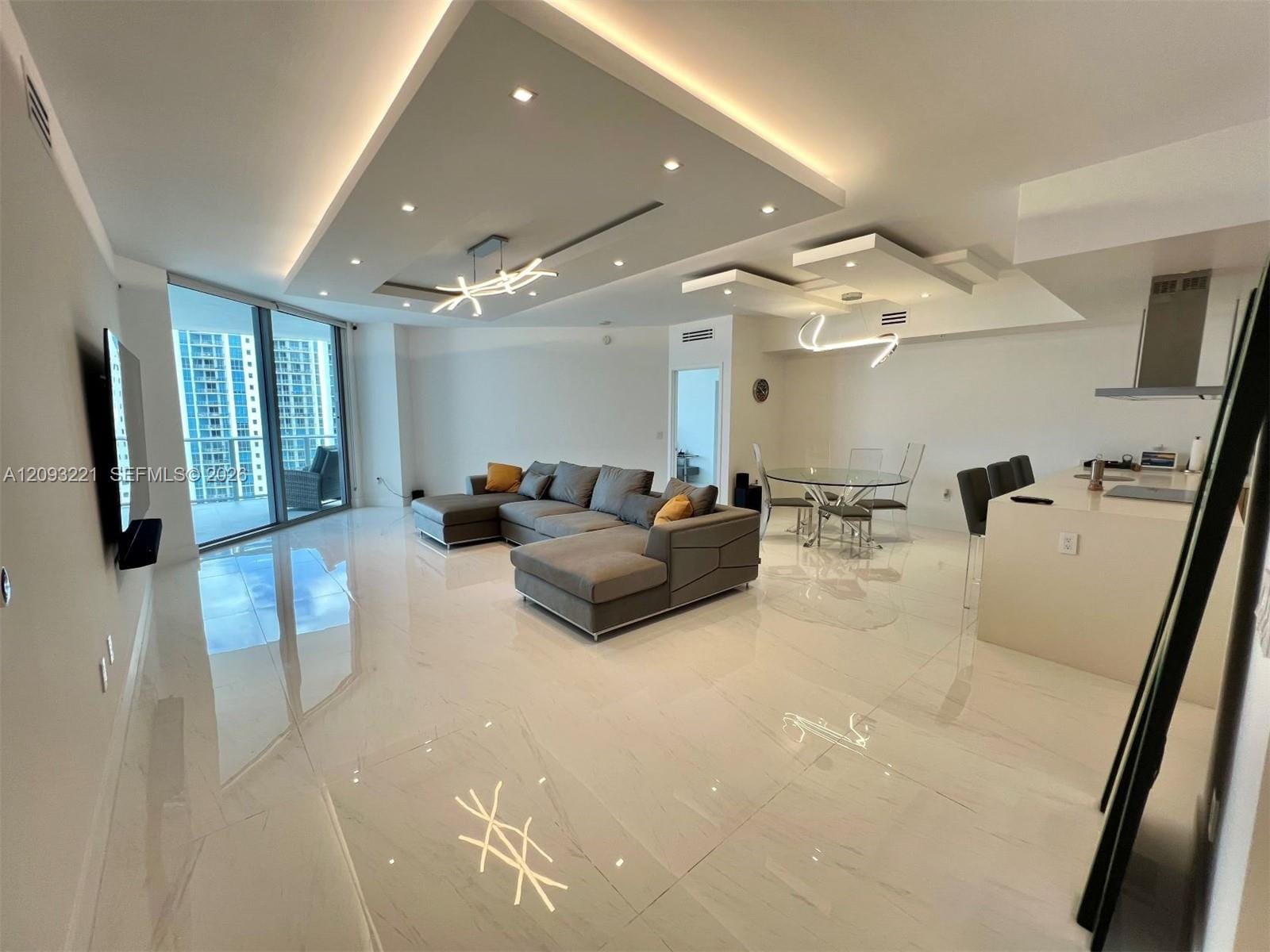 17301 Biscayne Boulevard 1707, North Miami Beach, FL 33160 photo 21