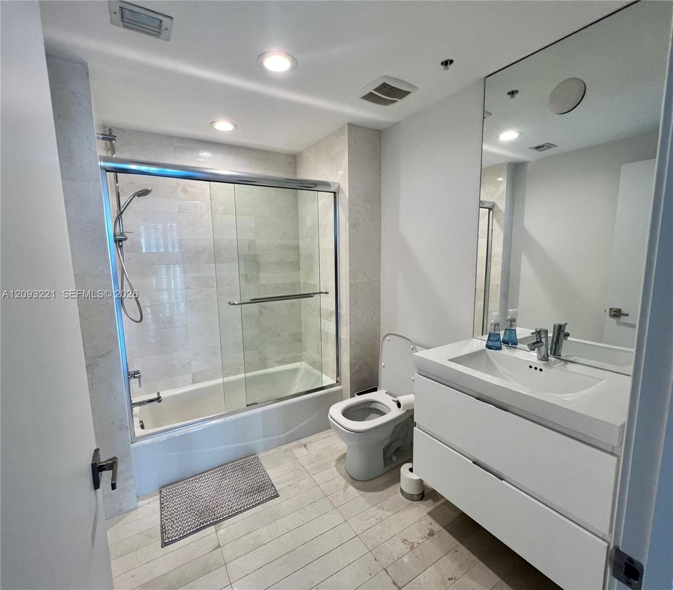 17301 Biscayne Boulevard 1707, North Miami Beach, FL 33160 photo 24