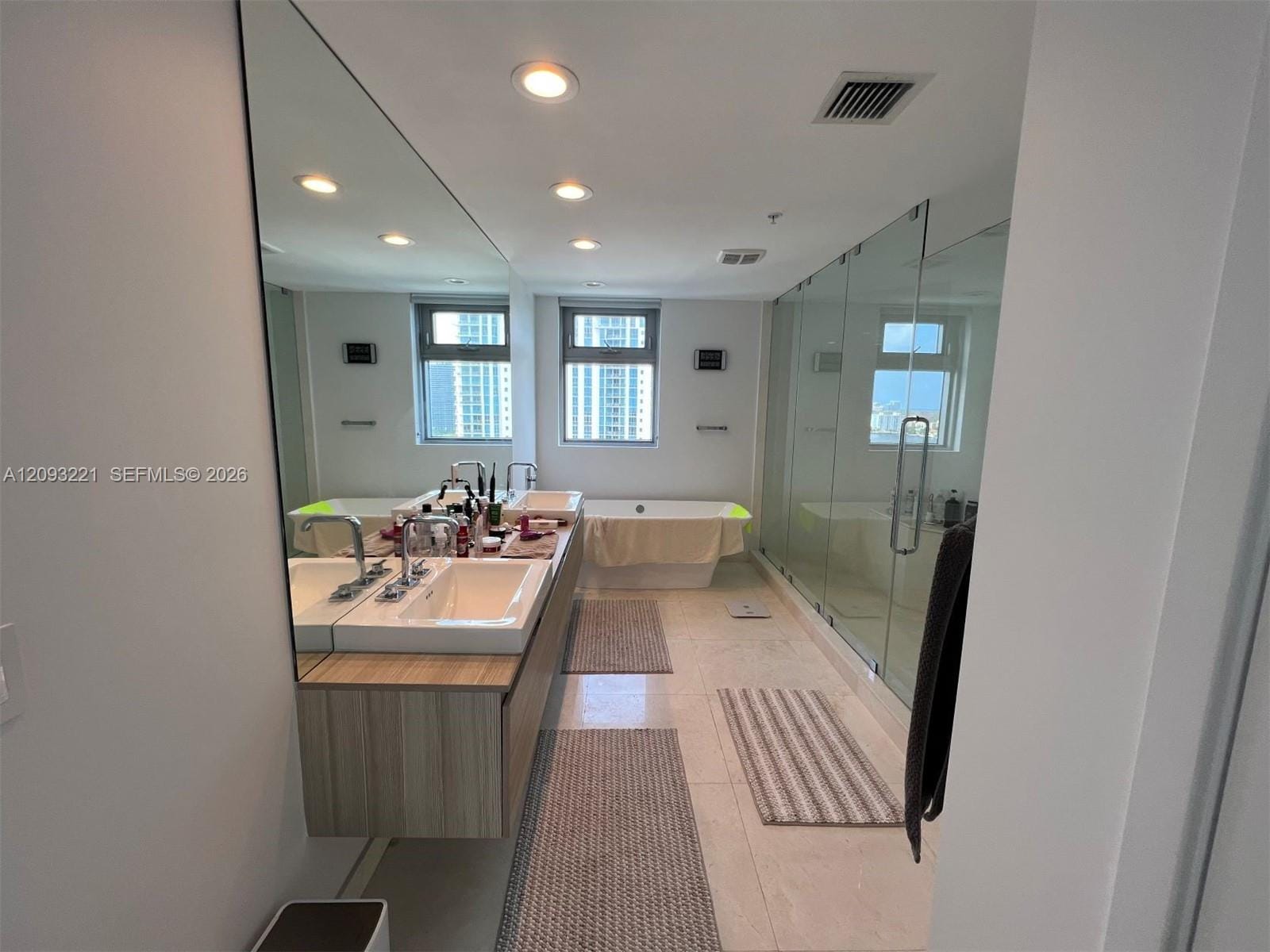 17301 Biscayne Boulevard 1707, North Miami Beach, FL 33160 photo 28