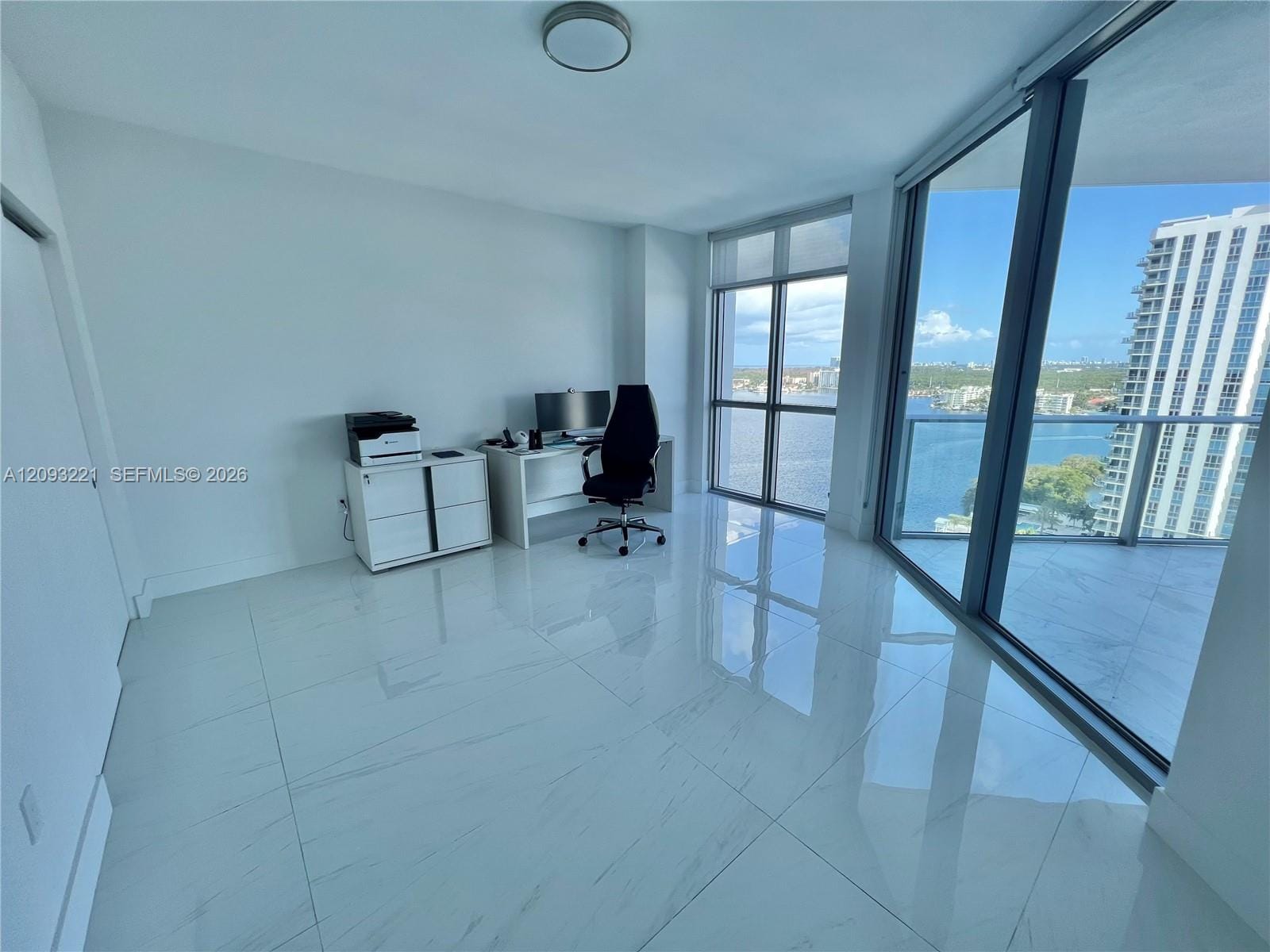 17301 Biscayne Boulevard 1707 — photo 8