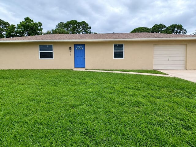 314 SE Evergreen Terrace, Port St. Lucie, FL 34983