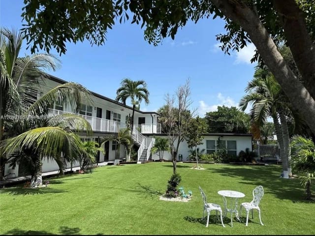 1821 Thomas Street 8, Hollywood, FL 33020