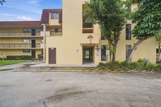 3490 Foxcroft Road B303, Miramar, FL 33025