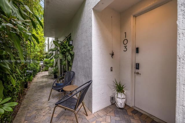 455 NE 39th Street 103, Miami, FL 33137