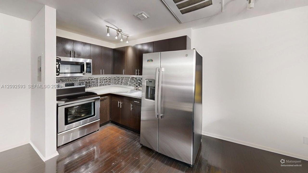 1542 Drexel Avenue 105, Miami Beach, FL 33139 photo 1