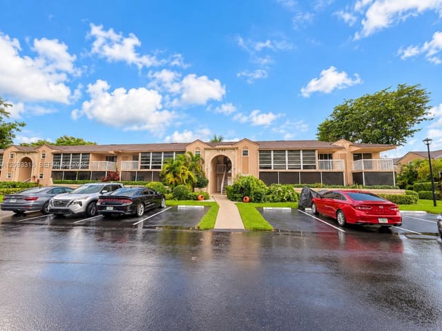 4760 NW 102nd Avenue 106-12, Doral, FL 33178