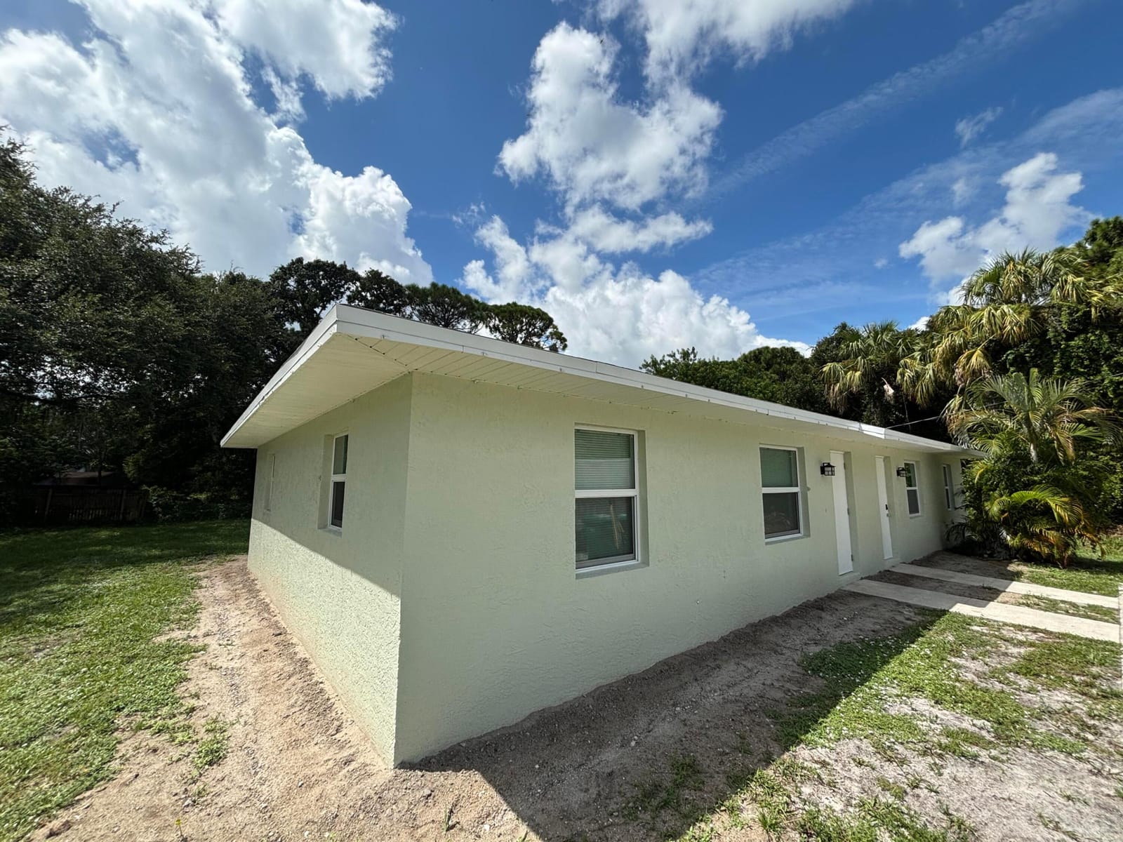 2147 Sibley Avenue, Fort Pierce, FL 34982 photo 2