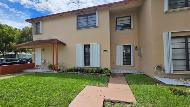 19362 SW 103rd Court B, Cutler Bay, FL 33157
