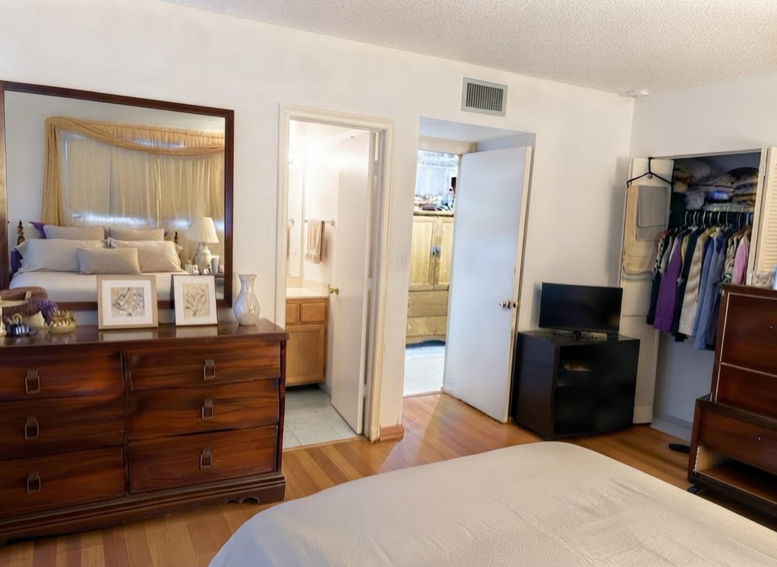 4821 NW 22ND Court 204 — photo 3