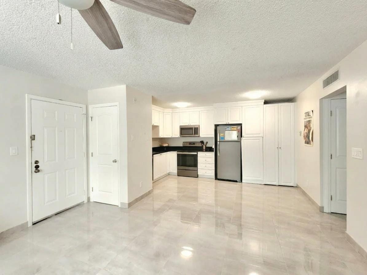 651 Lyons Road 10107 — photo 2