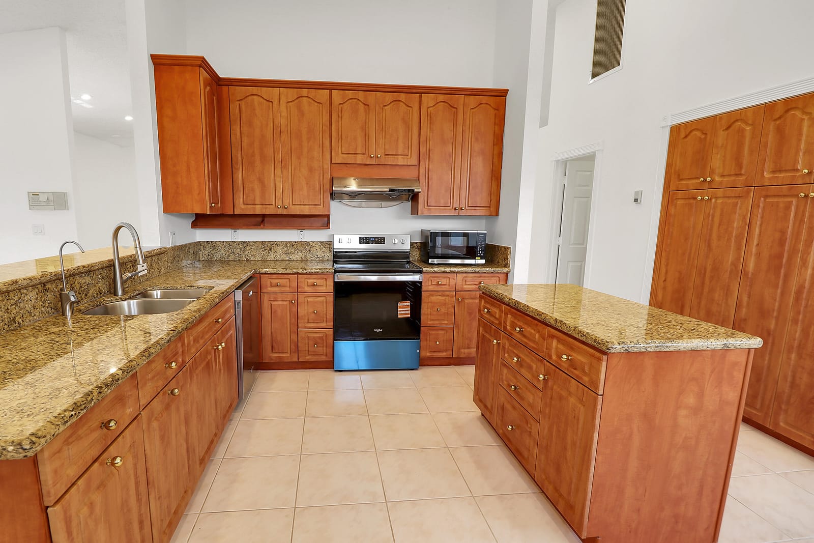 551 NW 108TH Avenue, Plantation, FL 33324 photo 19