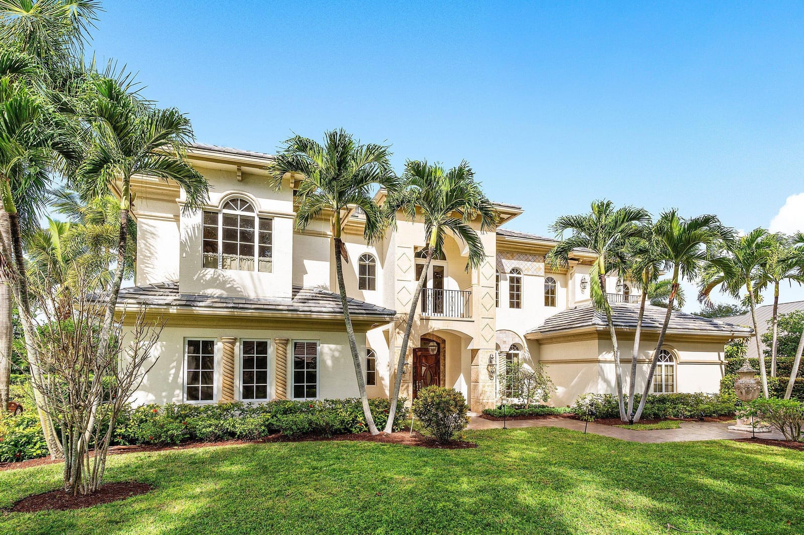 4255 Gleneagles Drive — photo 4