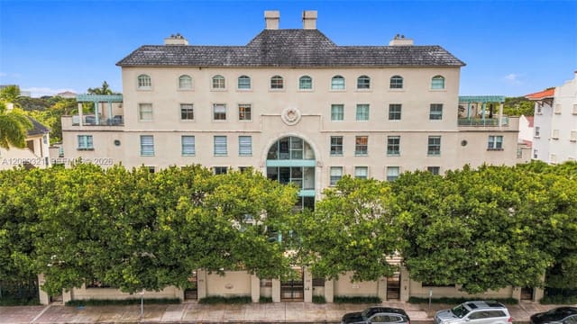 610 Valencia Avenue 502, Coral Gables, FL 33134