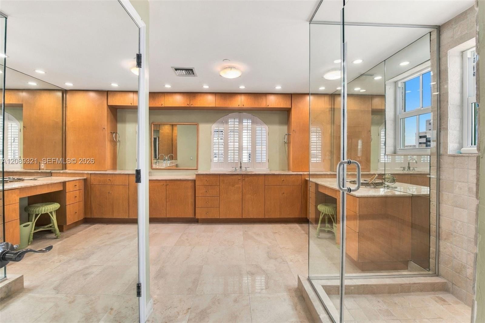 610 Valencia Avenue 502, Coral Gables, FL 33134 photo 19