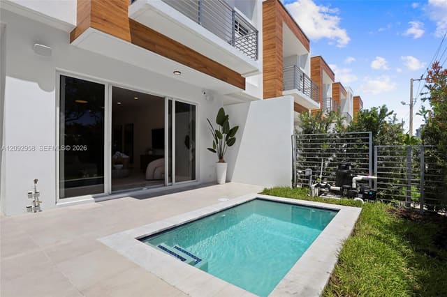 1805 NE 13 Street, Fort Lauderdale, FL 33304