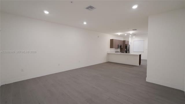 10270 NW 66th Street 104, Doral, FL 33178
