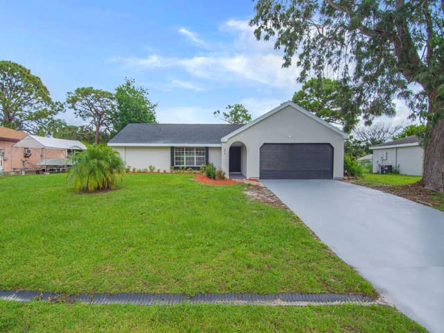 374 SW Homeland Road, Port St. Lucie, FL 34953