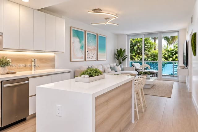 2301 Collins Avenue 318, Miami Beach, FL 33139